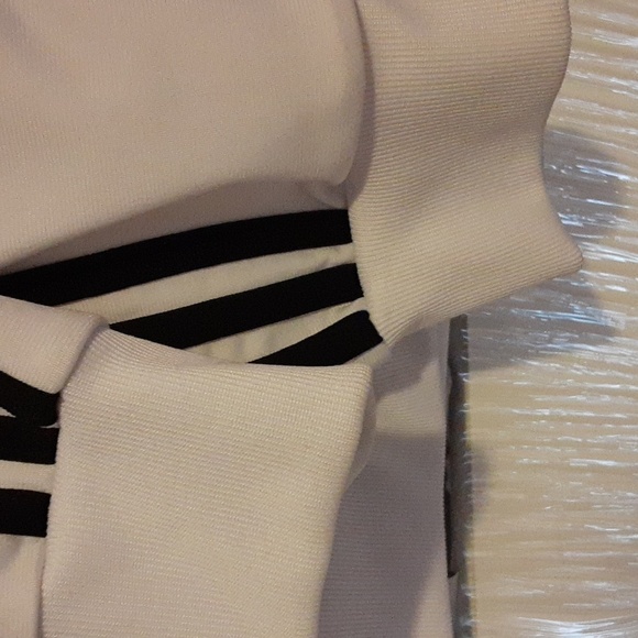 Adidas jacket - Picture 4 of 12